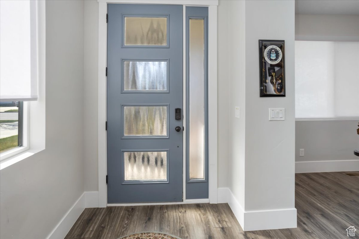 364 W Clark Cir, Farmington, Utah image 3