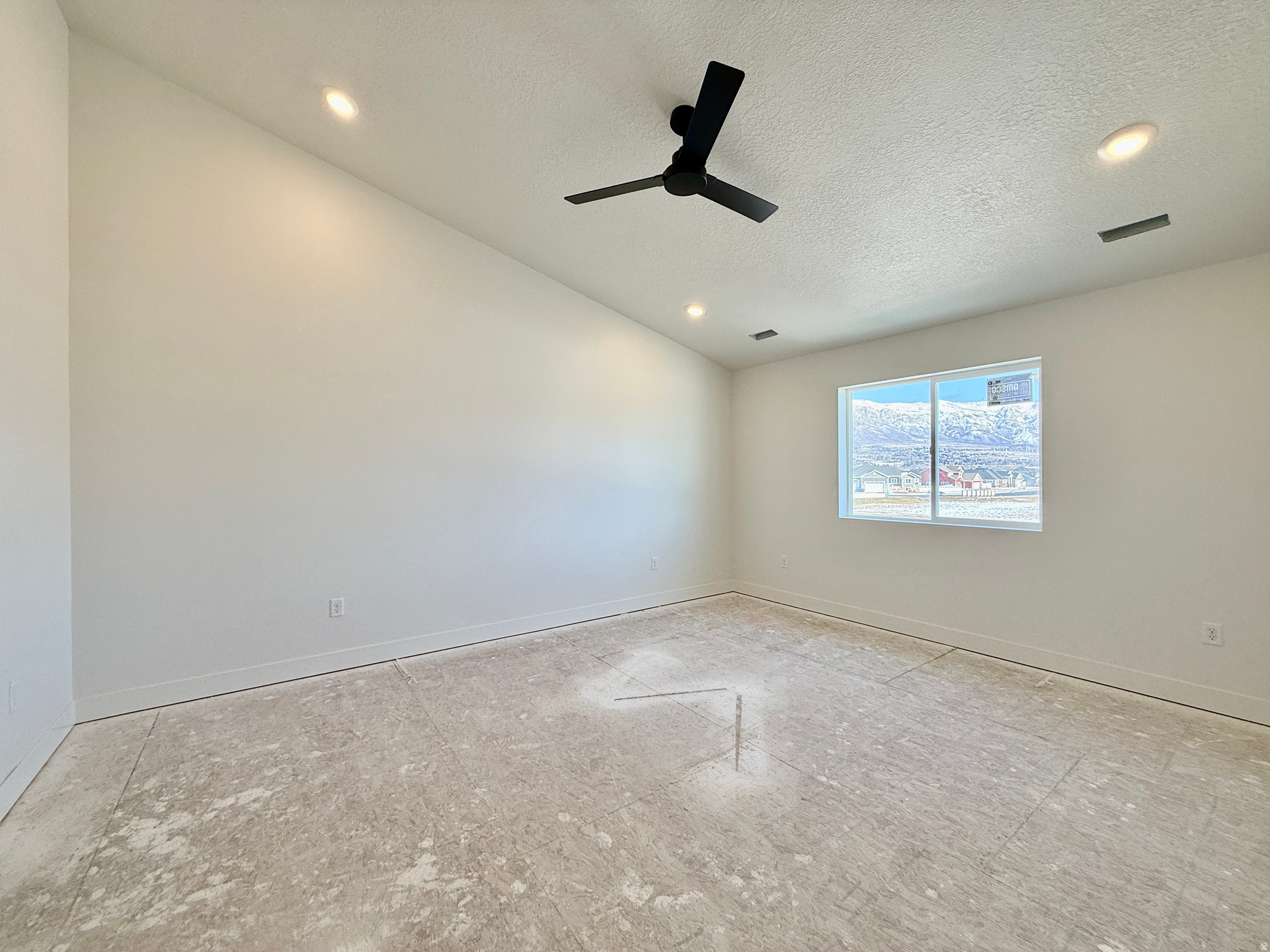 CREEKSIDE AT JDC RANCH - Residential