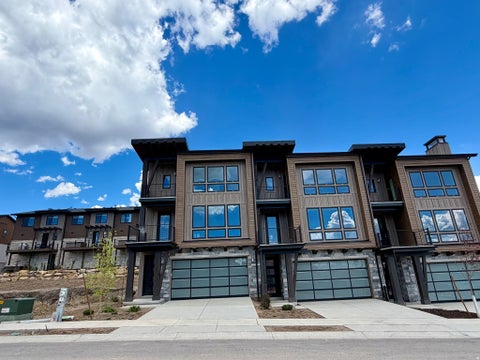 Townhouse For Sale - 2034 W Pointe Dr<br/> Heber City, UT 84032