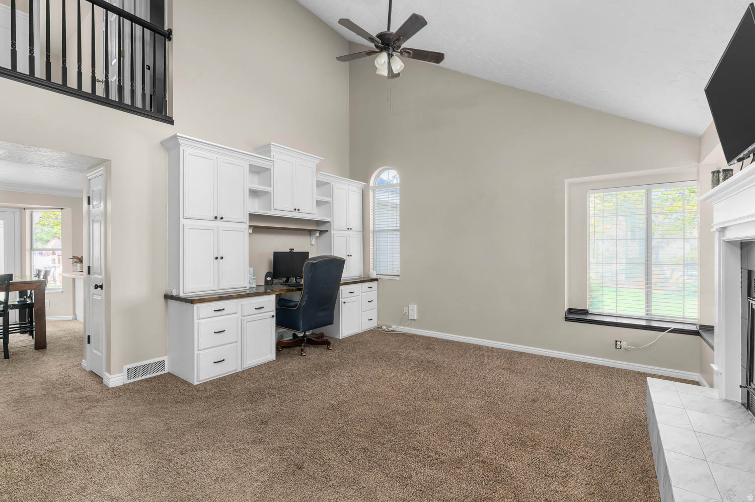 GOLDEN MEADOWS - Residential