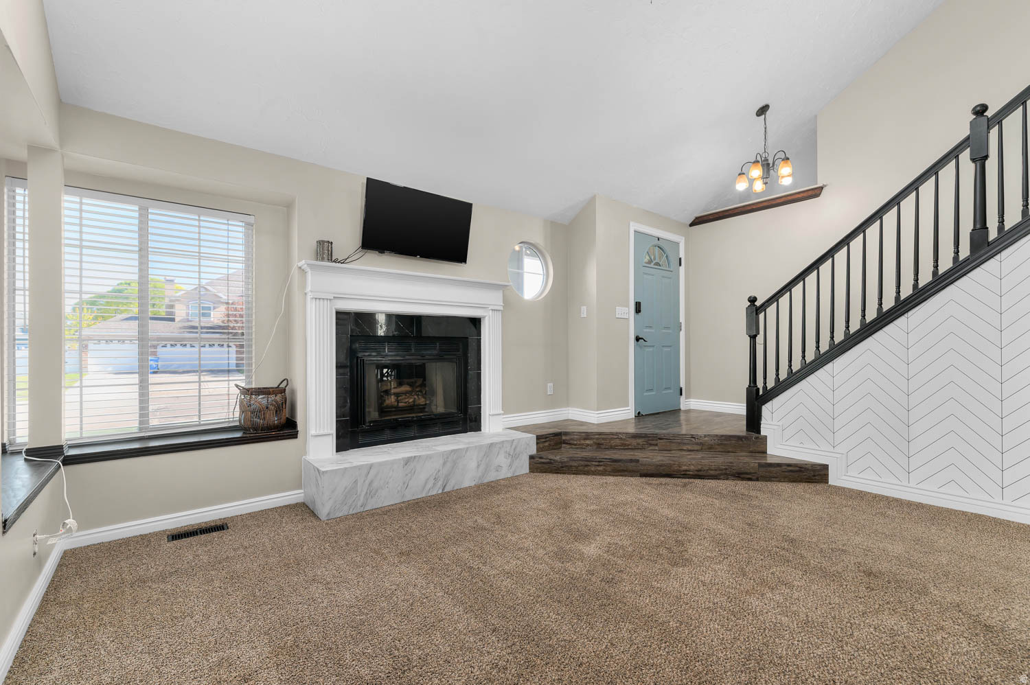 GOLDEN MEADOWS - Residential