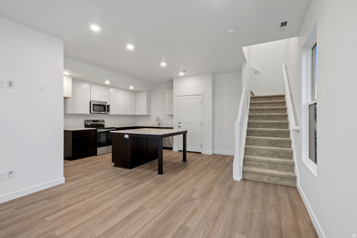 DAYBREAK - Residential