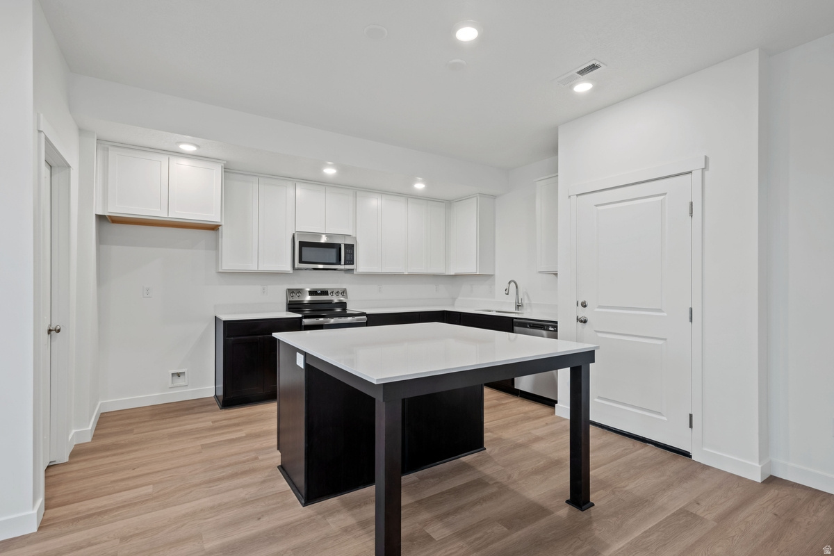 DAYBREAK - Residential