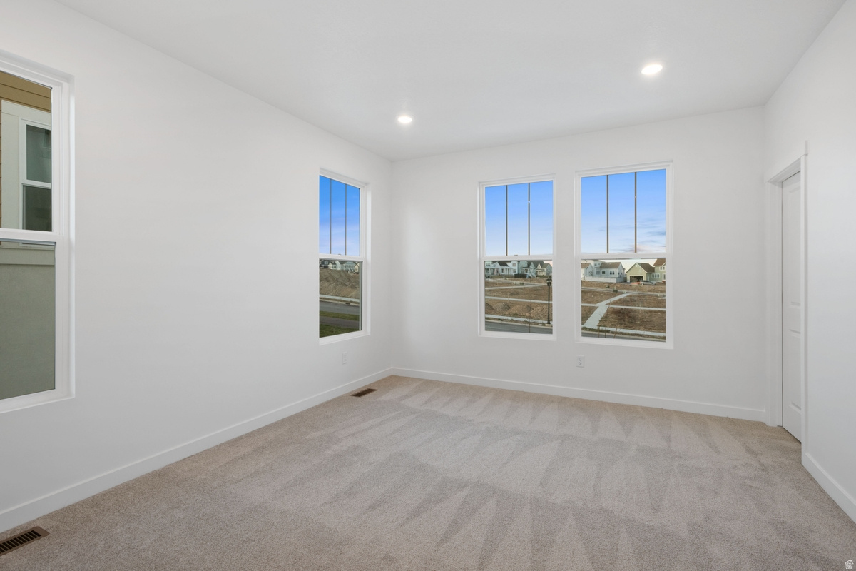 DAYBREAK - Residential