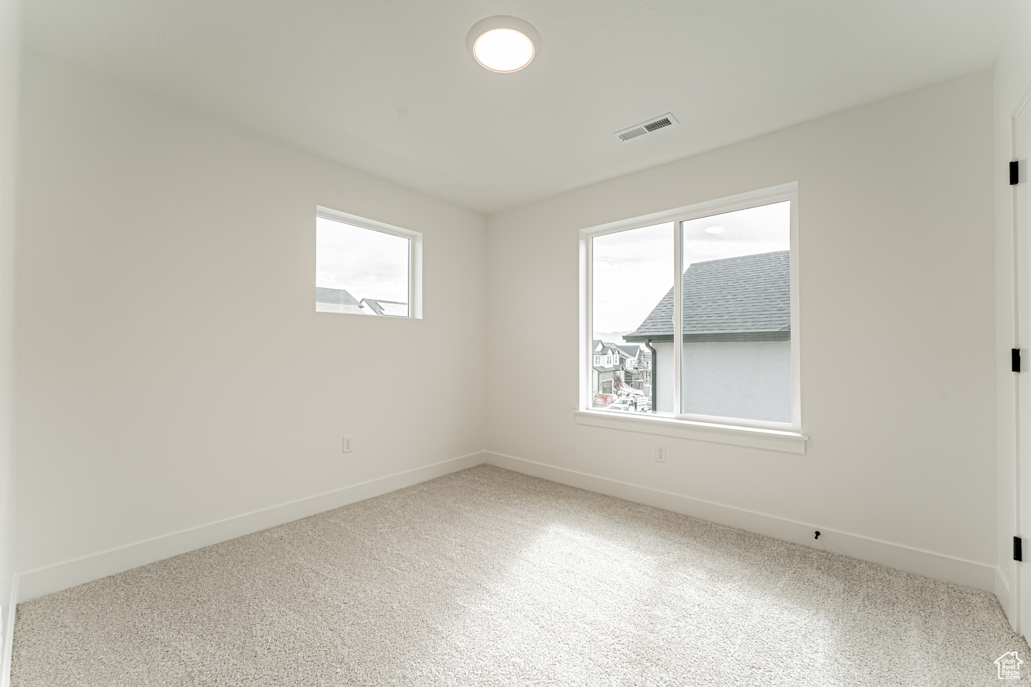 RIDGEHORNE - Residential