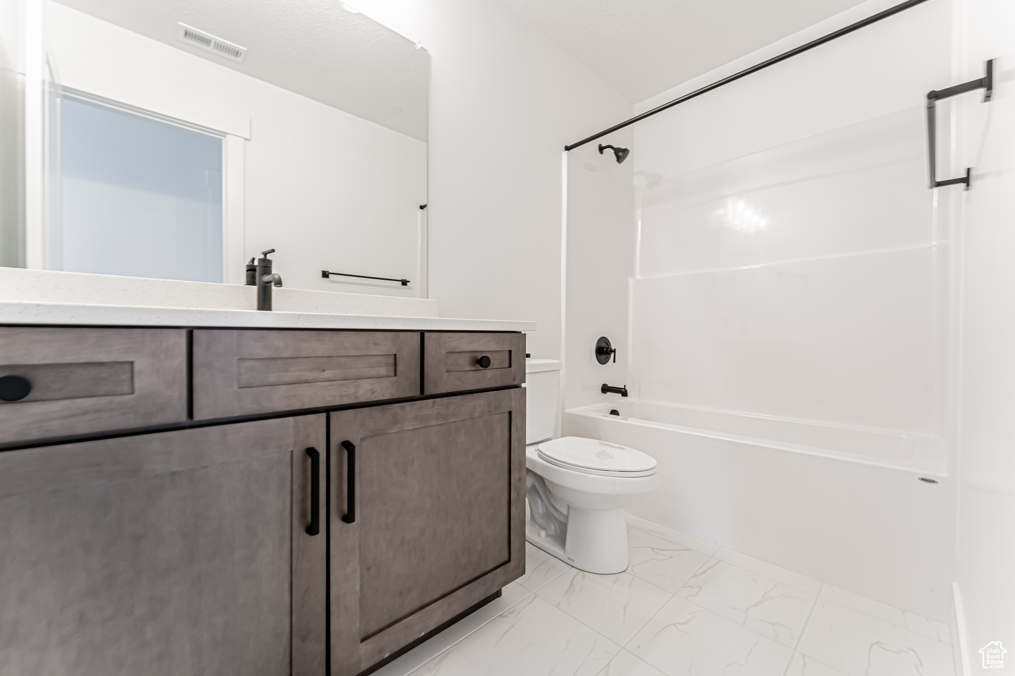 RIDGEHORNE - Residential