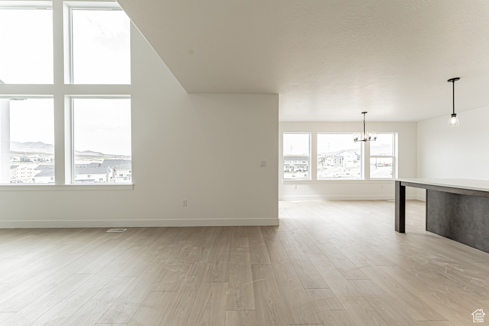 RIDGEHORNE - Residential