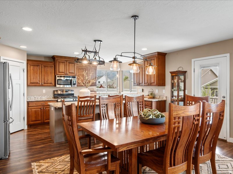 FOX MEADOWS - Residential