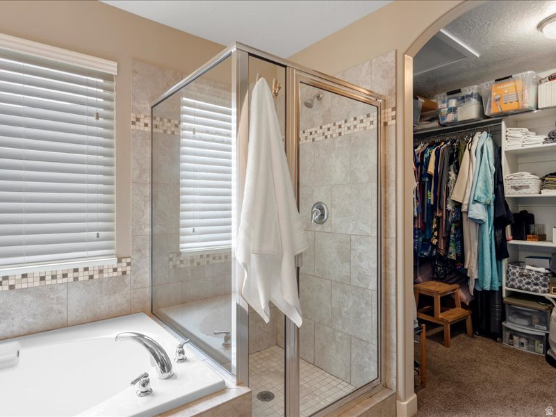 FOX MEADOWS - Residential