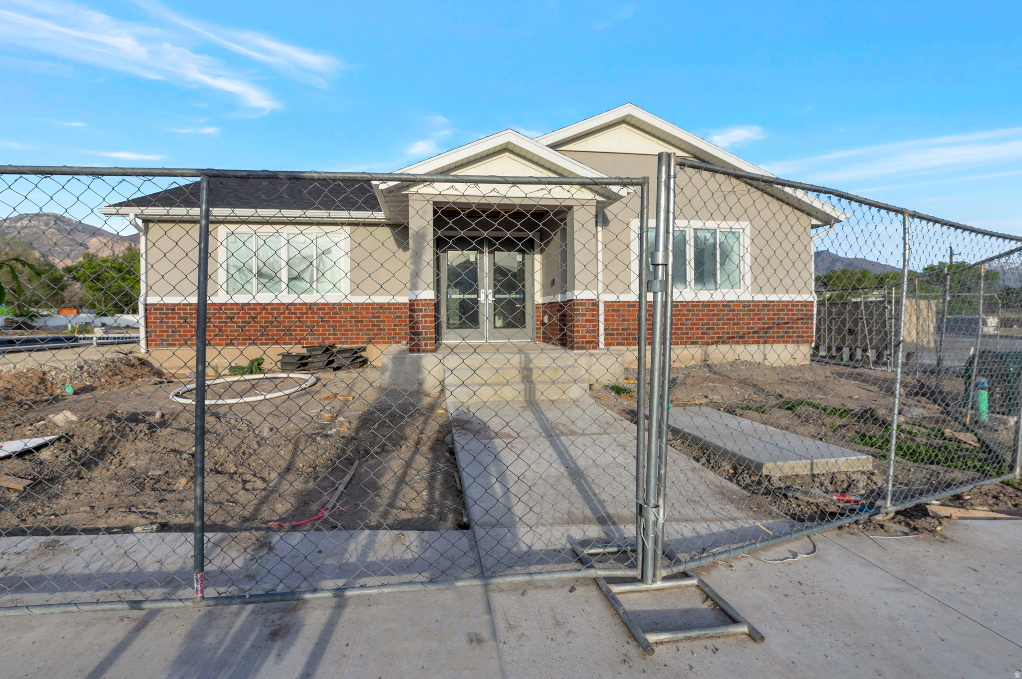 VILLAS AT THE POINTE - Residential