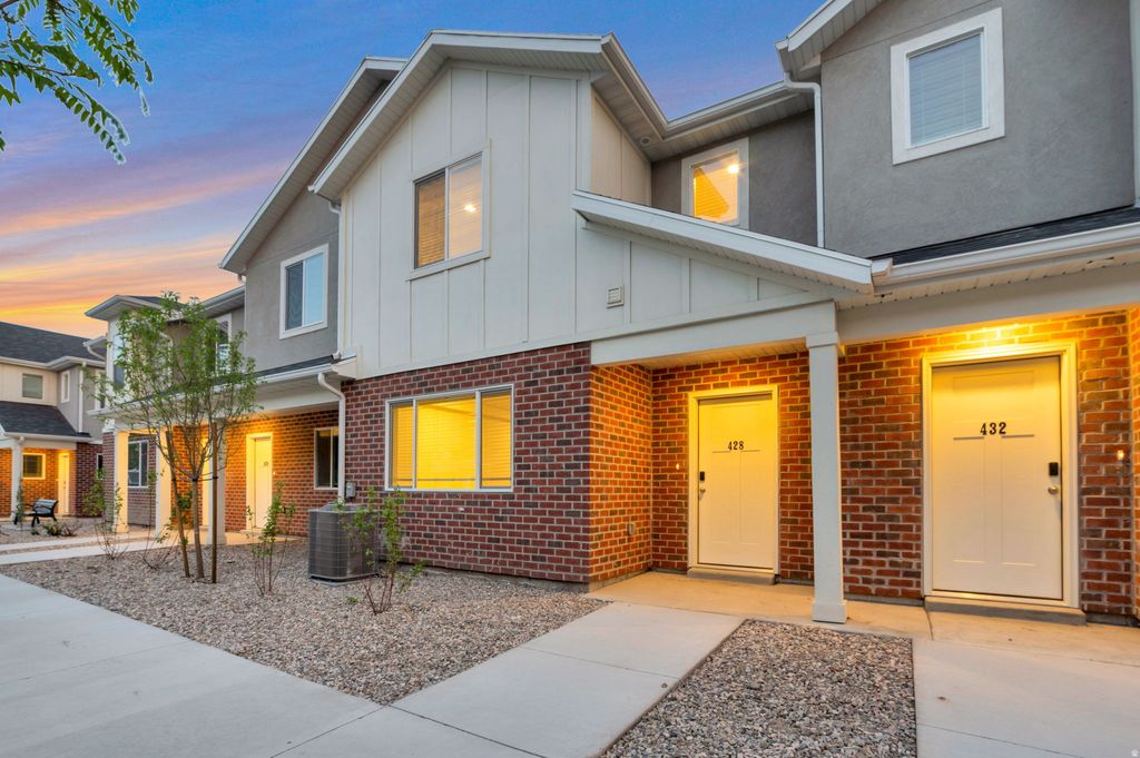 Photo of 428 W 1025 S, Ogden, UT 84404 (MLS # 2152574)