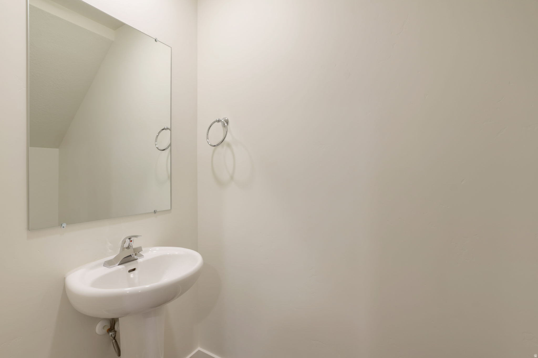 VILLAS AT THE POINTE - Residential