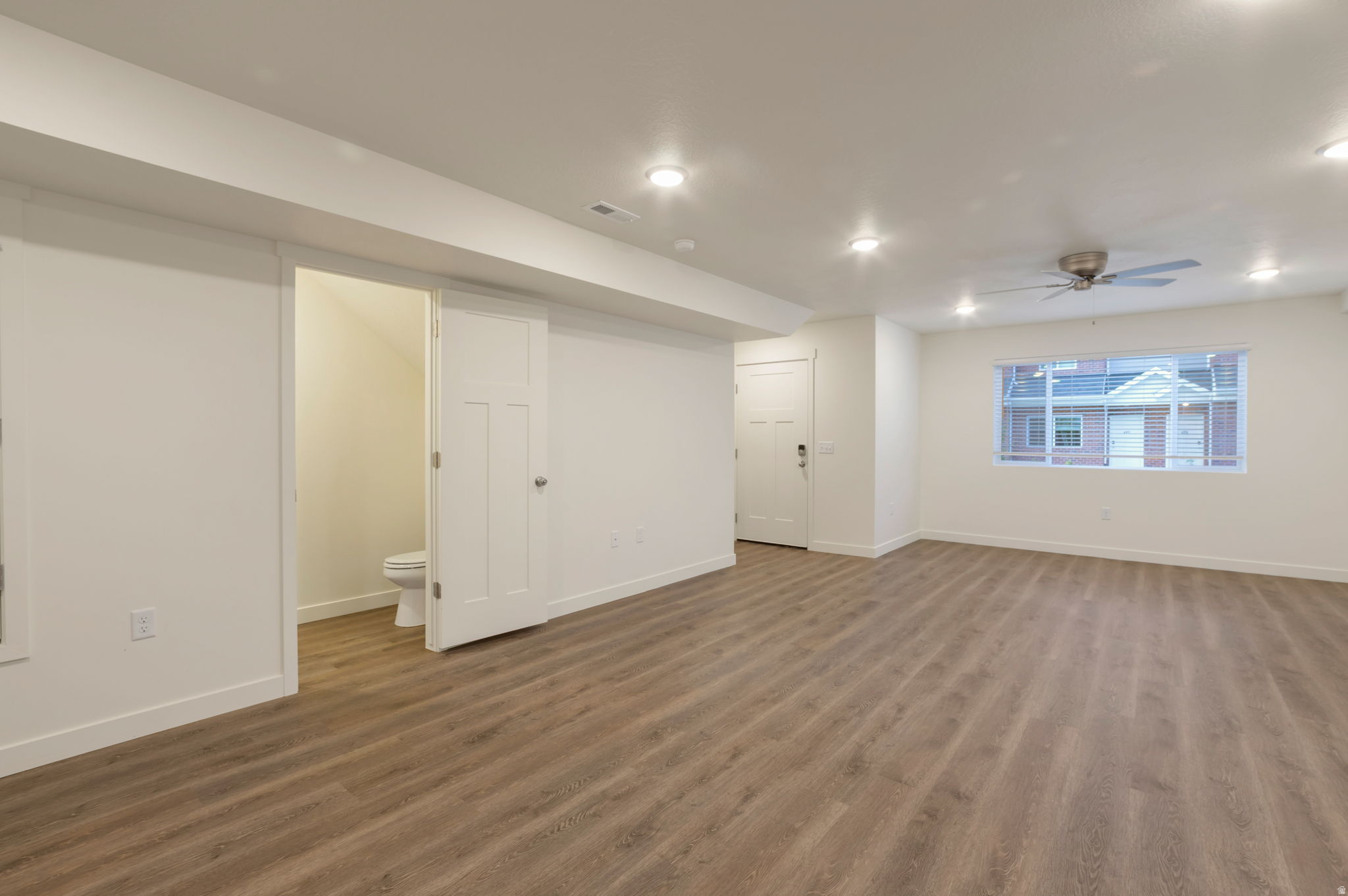 VILLAS AT THE POINTE - Residential