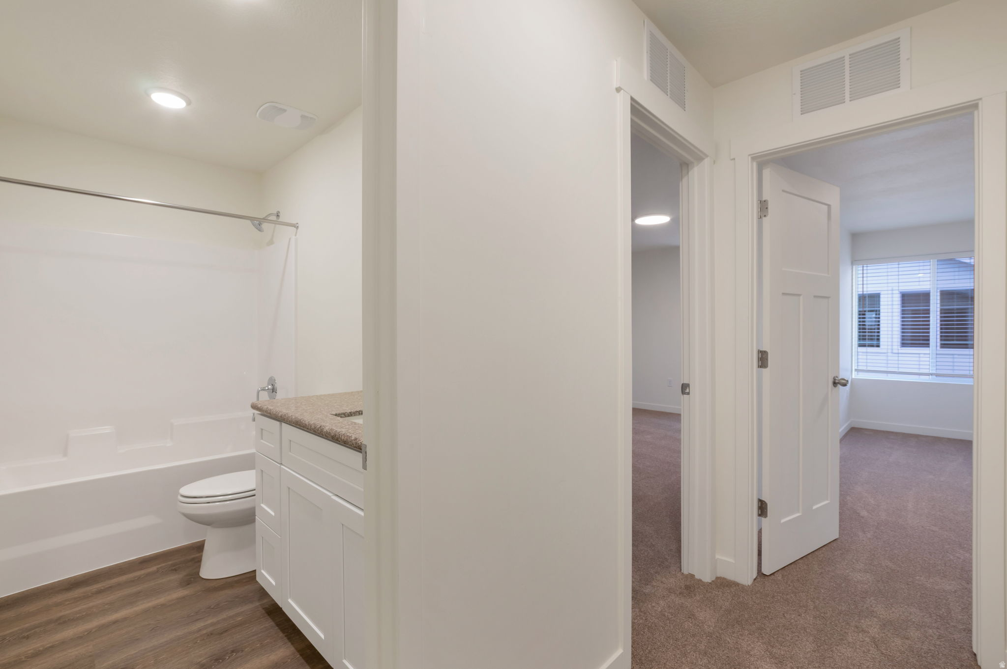 VILLAS AT THE POINTE - Residential