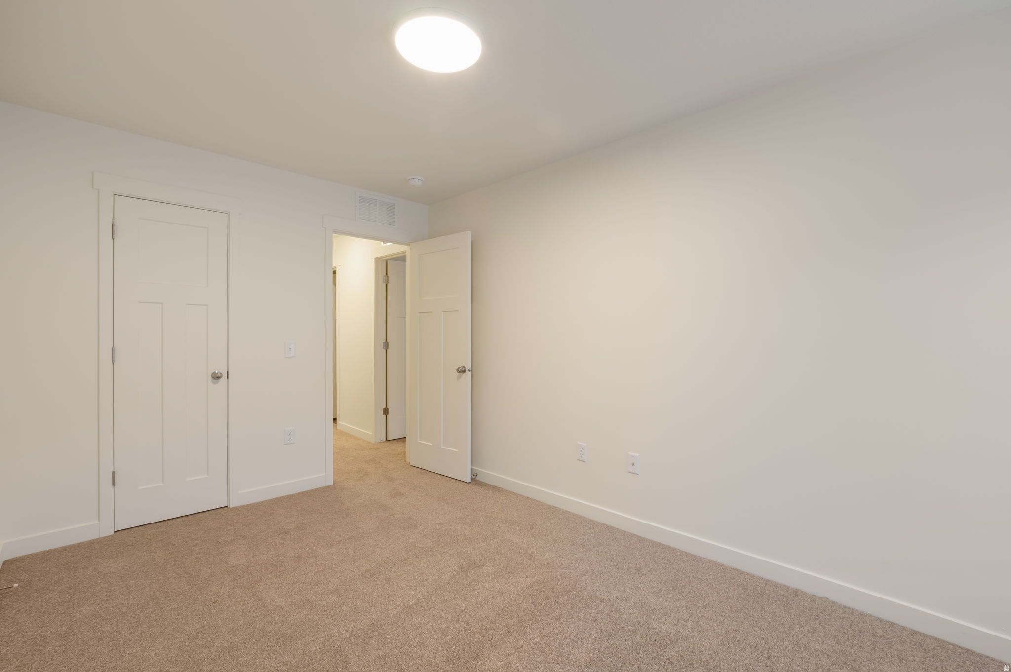 VILLAS AT THE POINTE - Residential