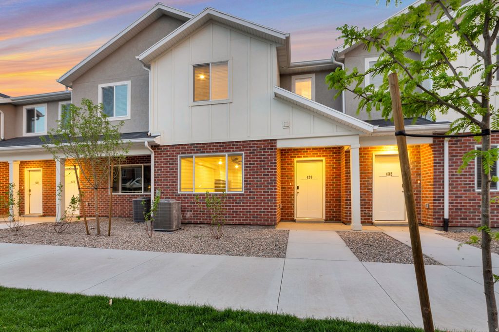 Photo of 428 W 1025 S, Ogden, UT 84404 (MLS # 2152574)