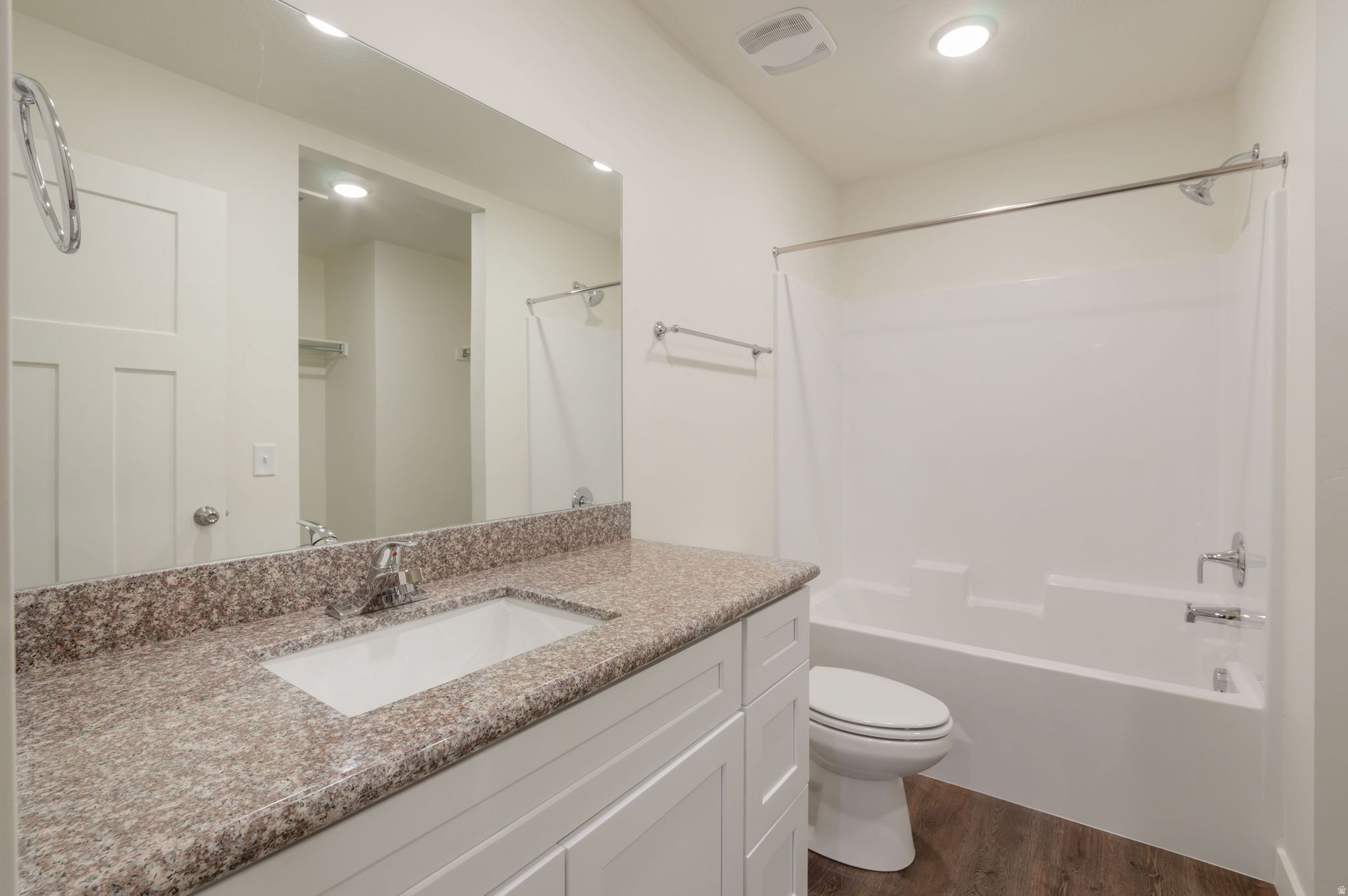 VILLAS AT THE POINTE - Residential