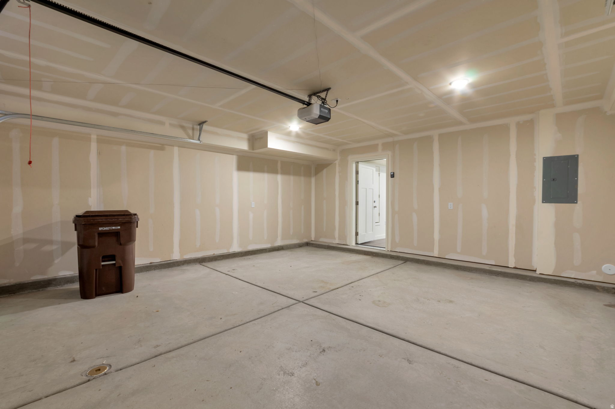 VILLAS AT THE POINTE - Residential