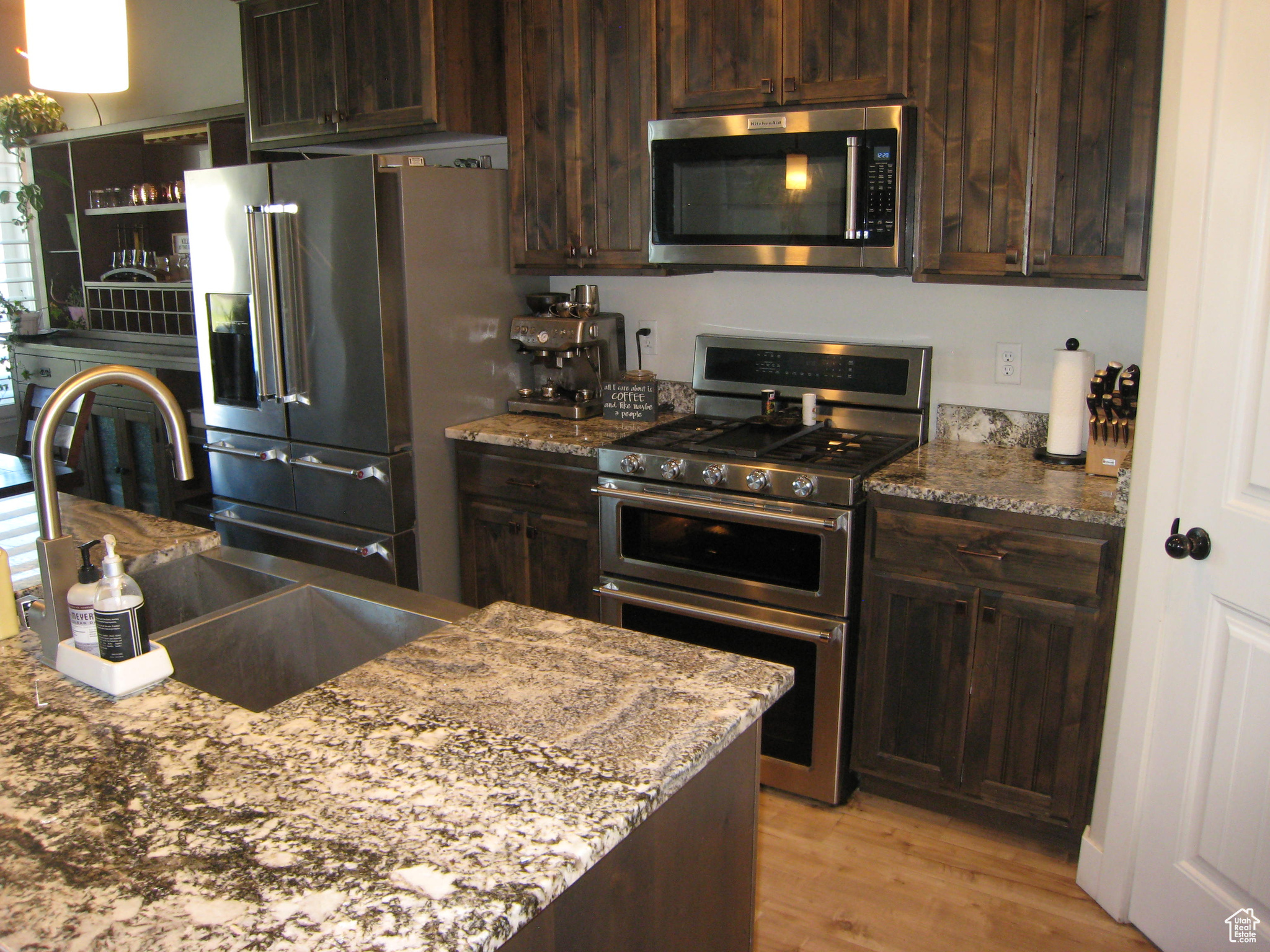 SHADOW RUN - Residential