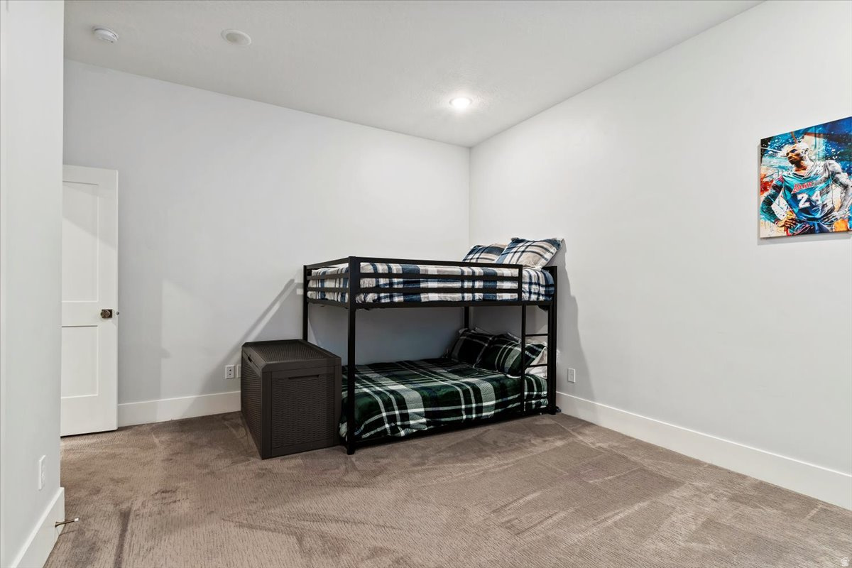 HIDDEN HOLLOW - Residential