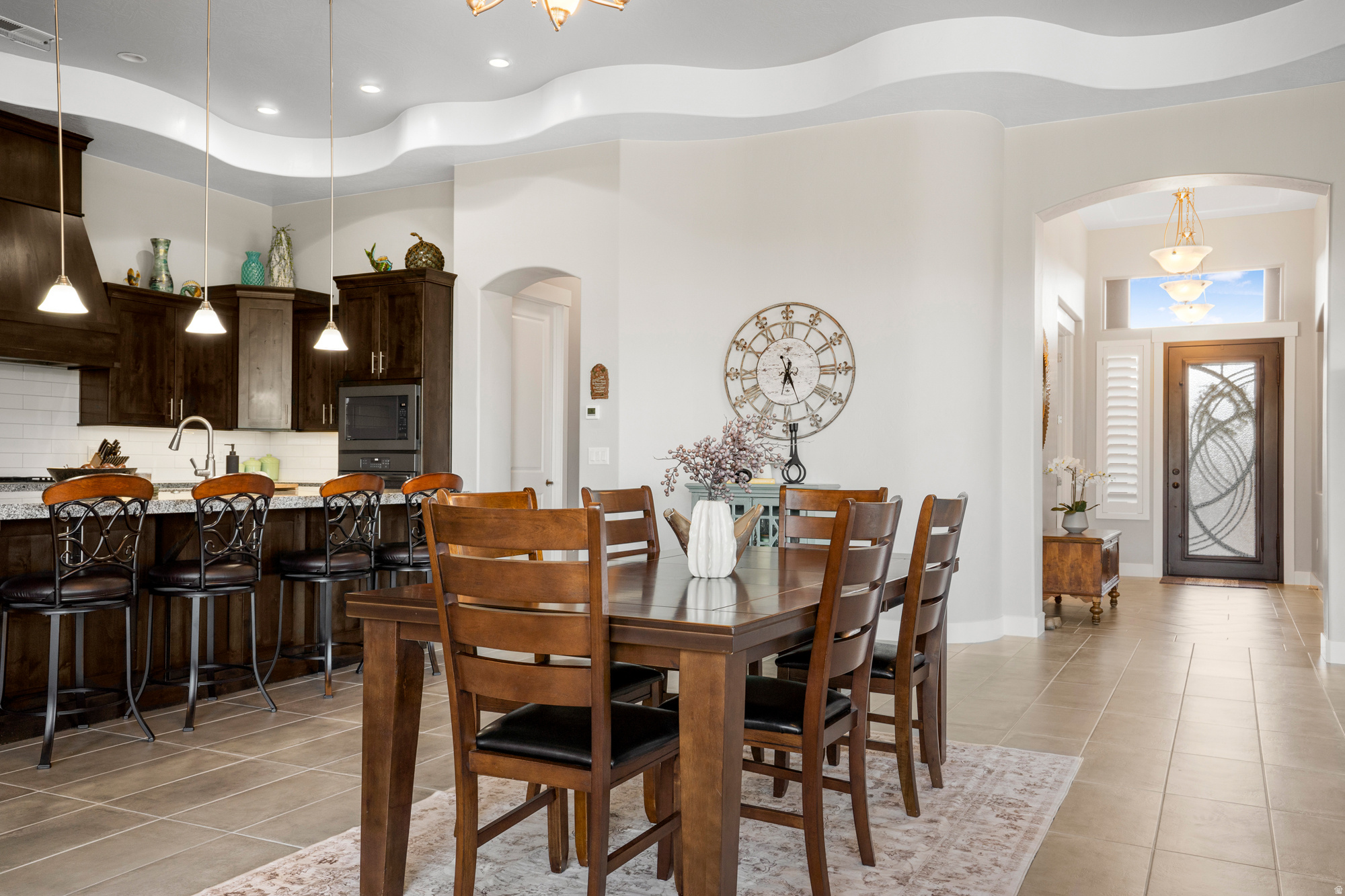 LEDGES OF ST GEORGE WHITE ROCKS PH 4 - Residential