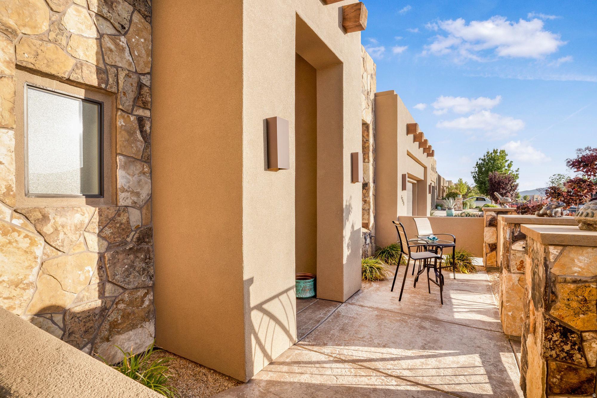 LEDGES OF ST GEORGE WHITE ROCKS PH 4 - Residential