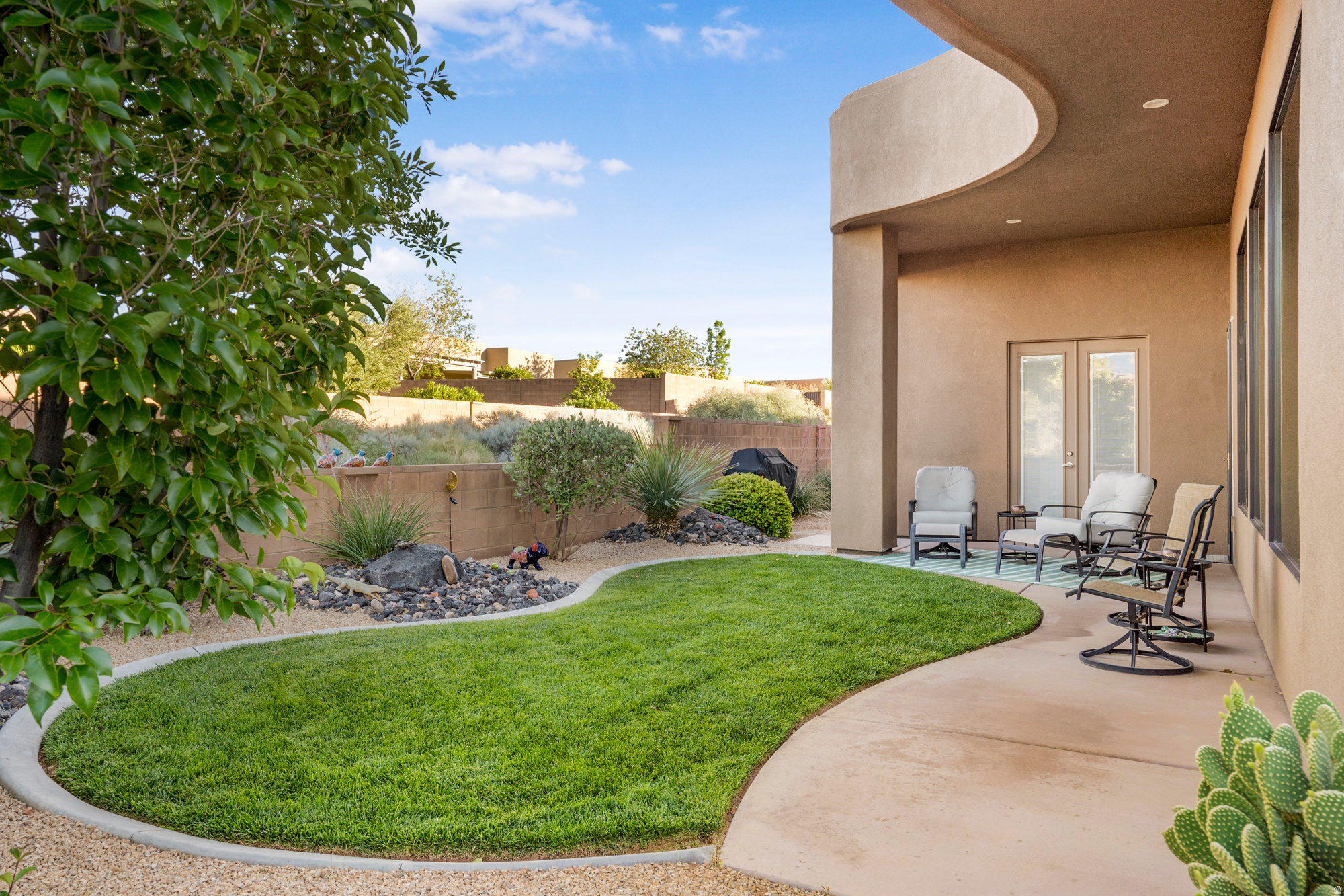 LEDGES OF ST GEORGE WHITE ROCKS PH 4 - Residential