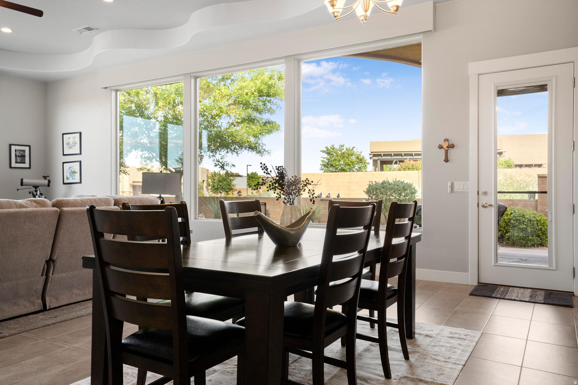 LEDGES OF ST GEORGE WHITE ROCKS PH 4 - Residential