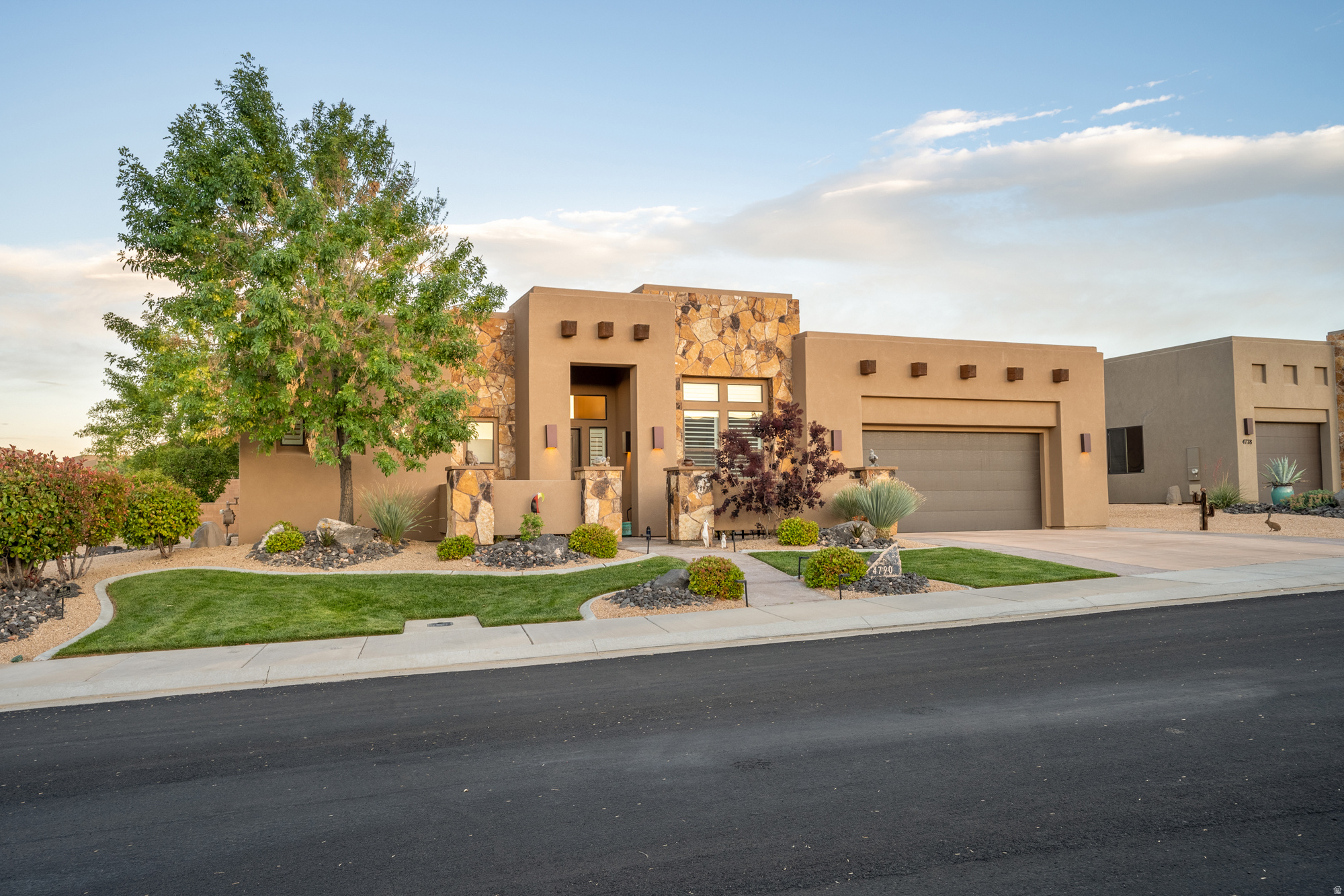 LEDGES OF ST GEORGE WHITE ROCKS PH 4 - Residential