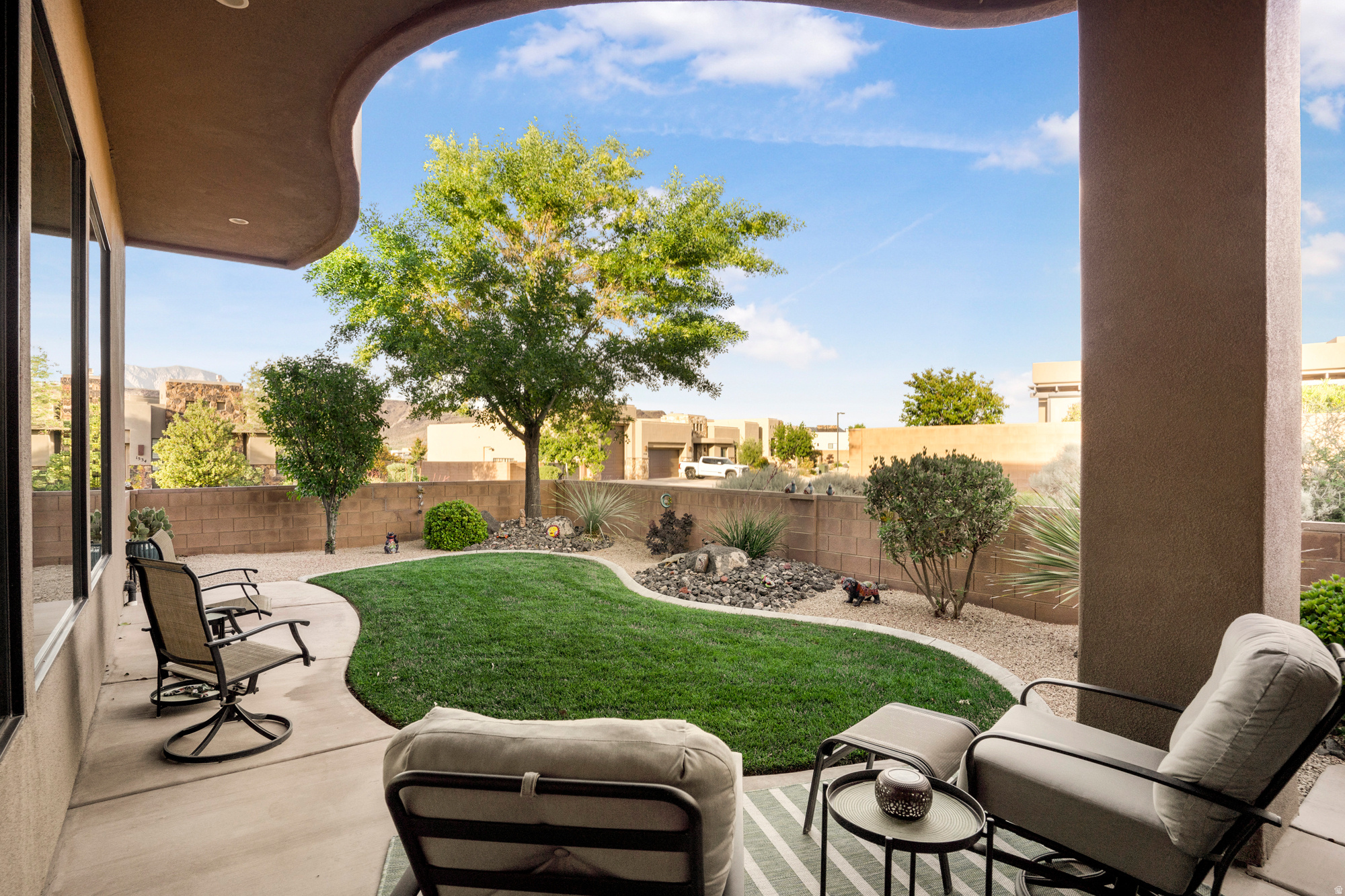 LEDGES OF ST GEORGE WHITE ROCKS PH 4 - Residential