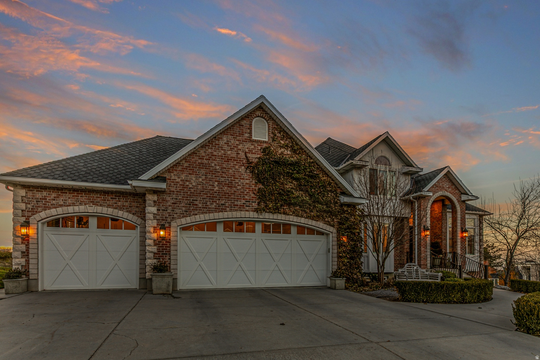 EAGLEWOOD COVE - Residential