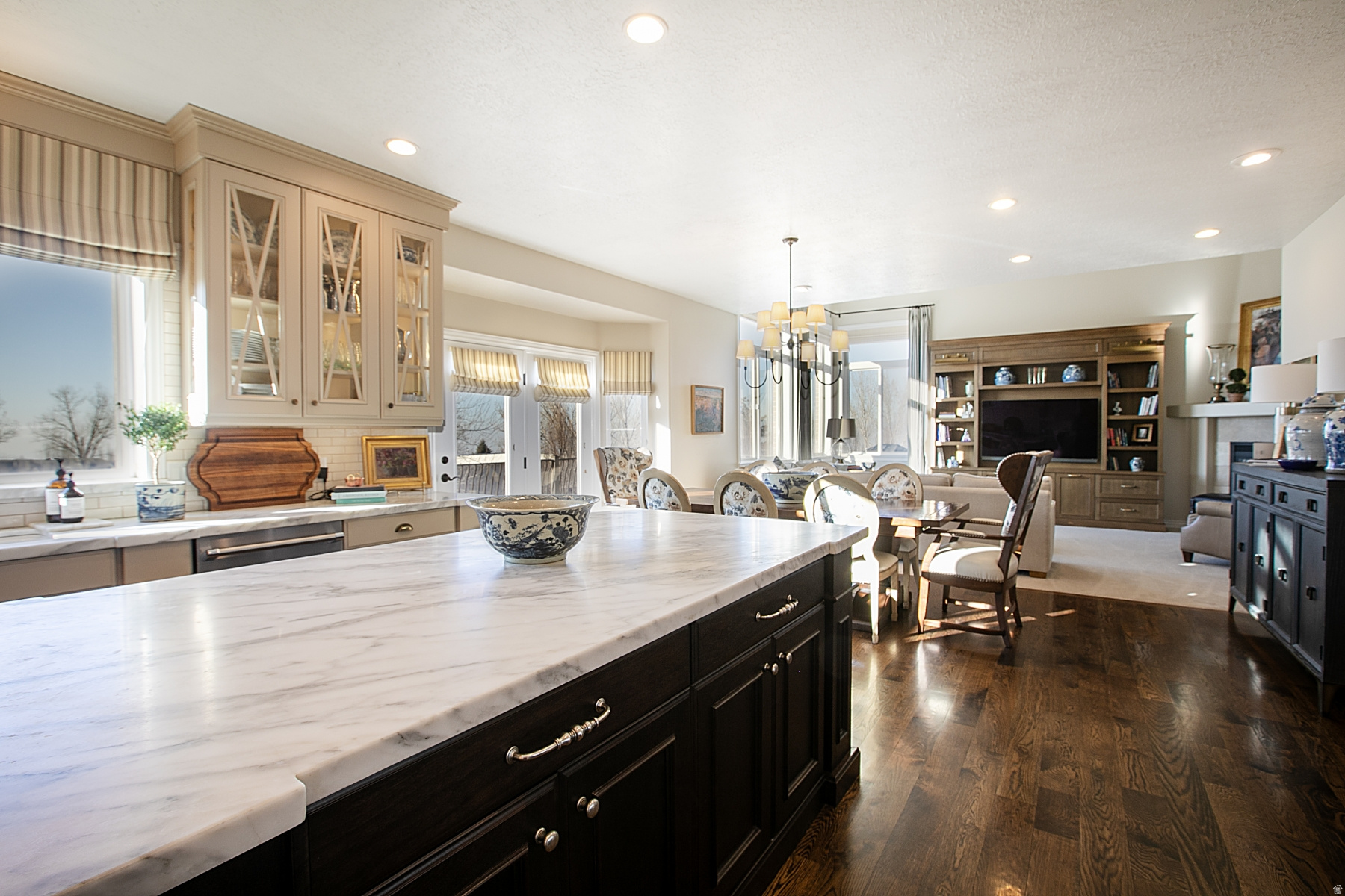 EAGLEWOOD COVE - Residential