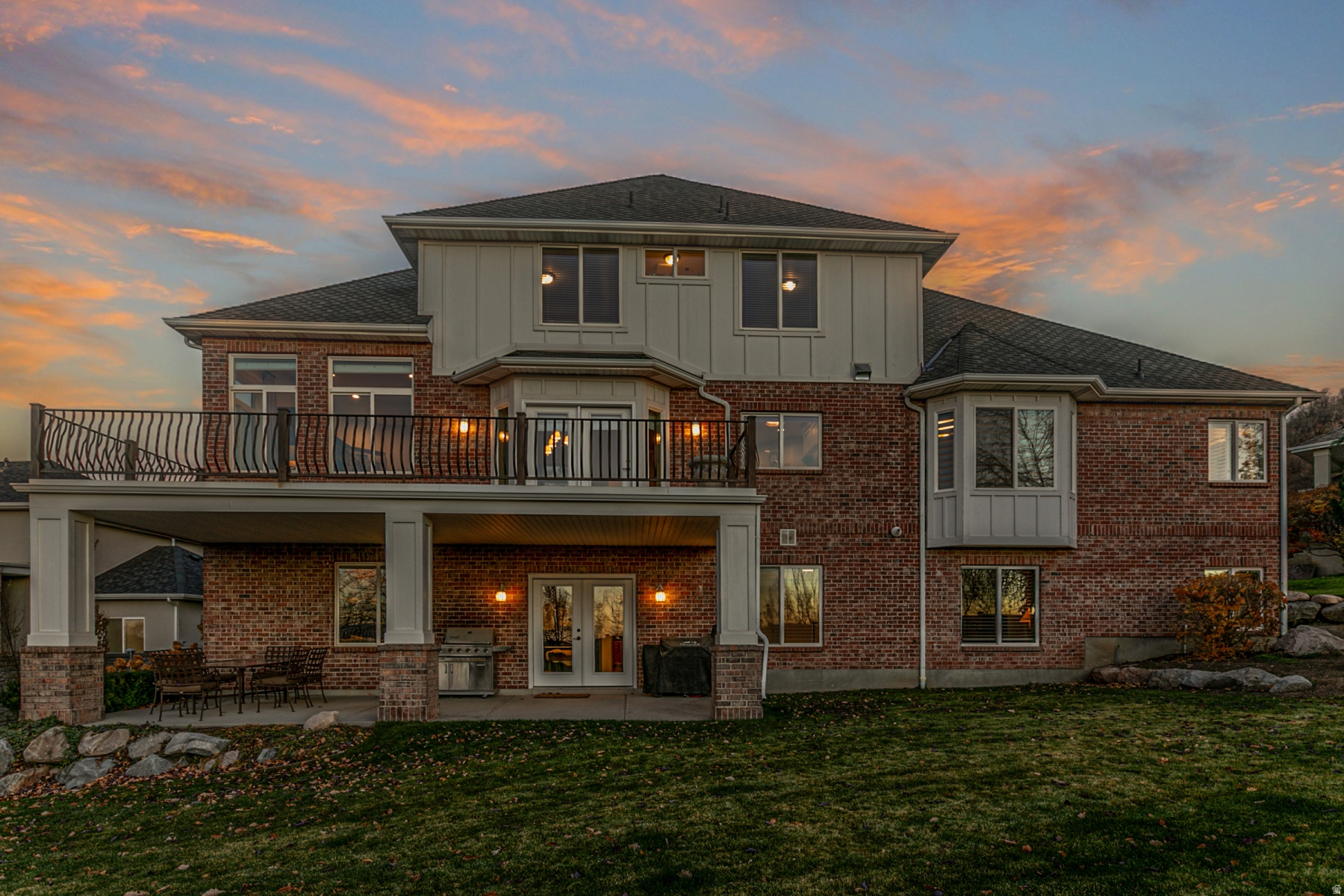 EAGLEWOOD COVE - Residential