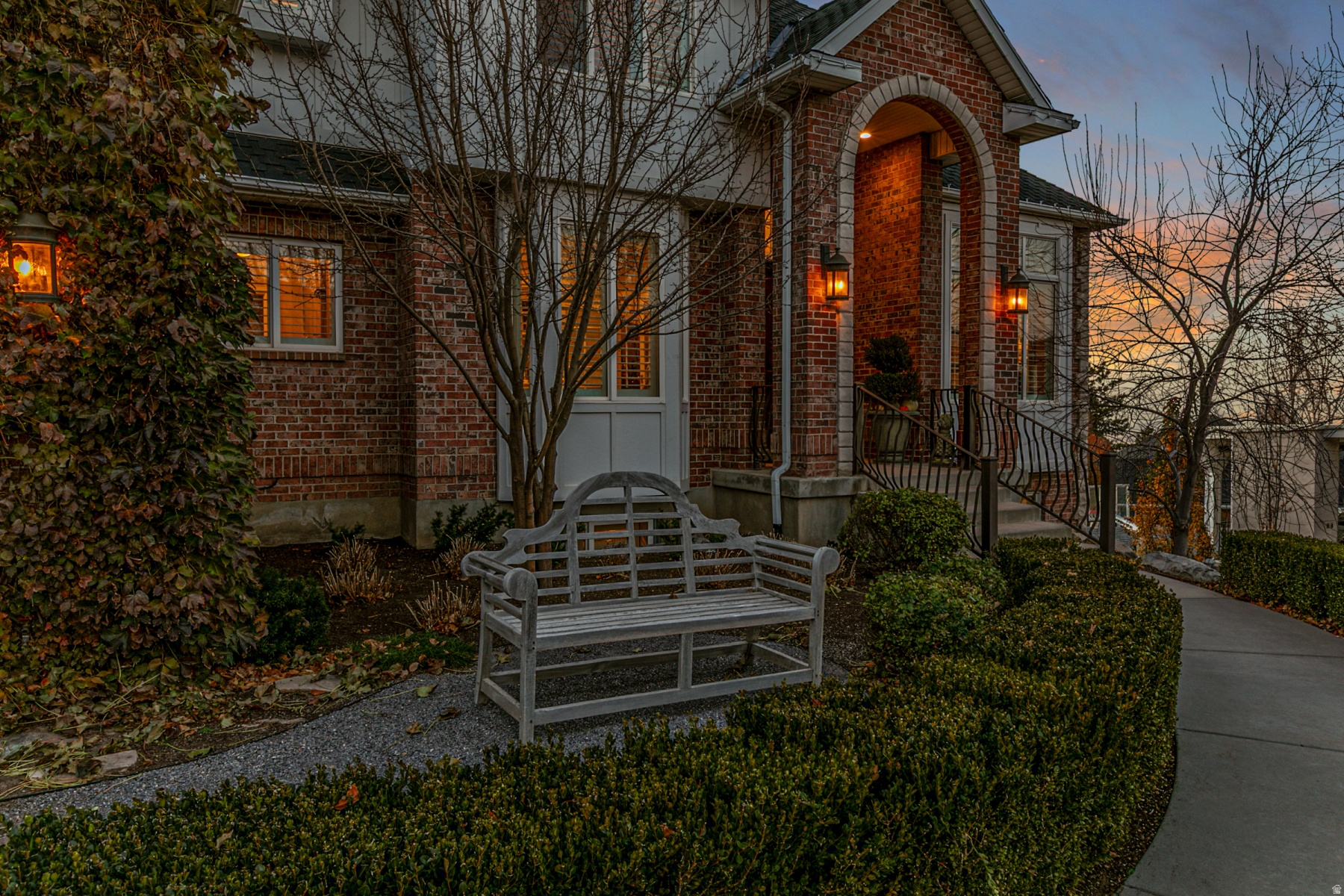 EAGLEWOOD COVE - Residential