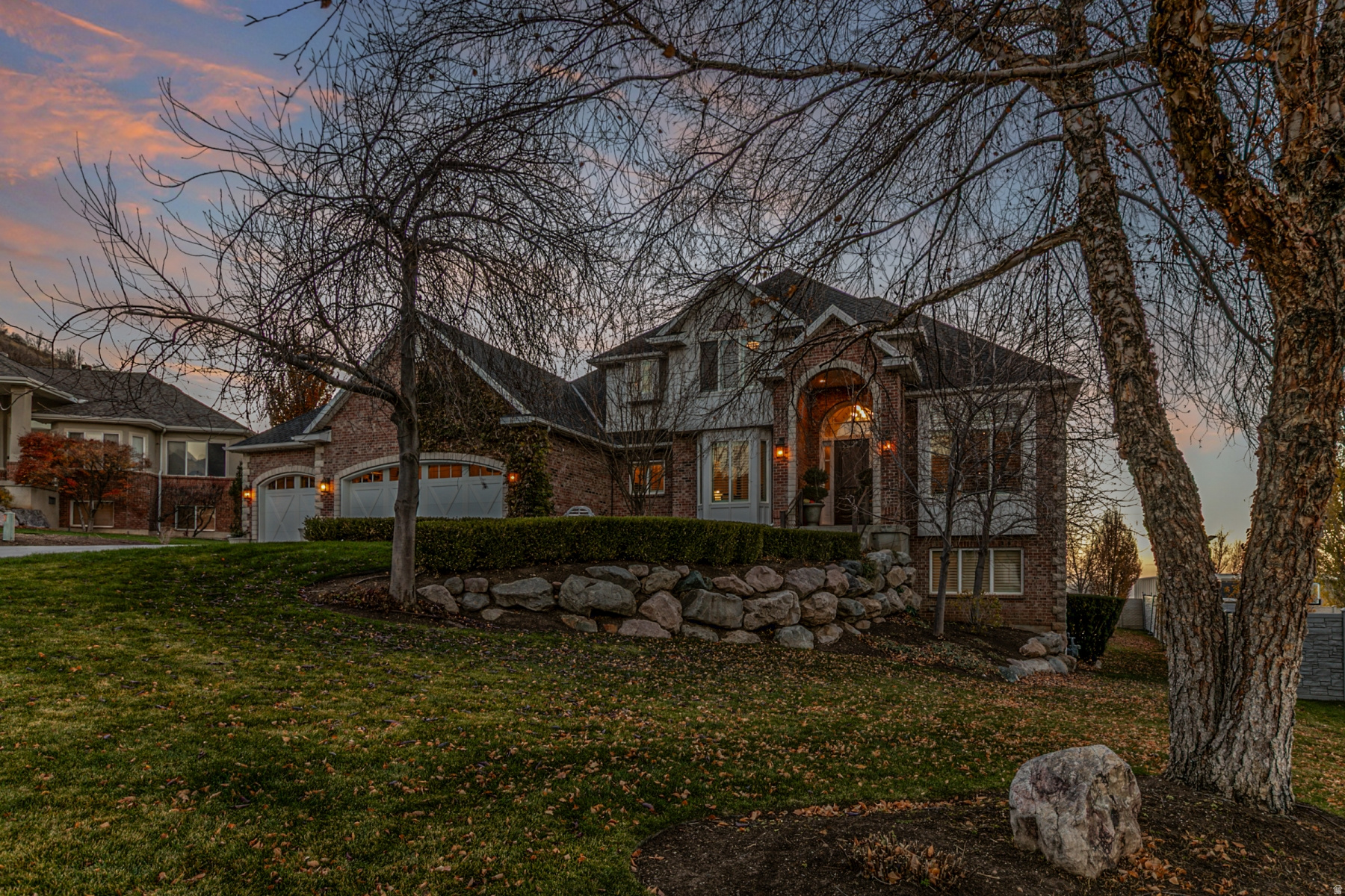 EAGLEWOOD COVE - Residential