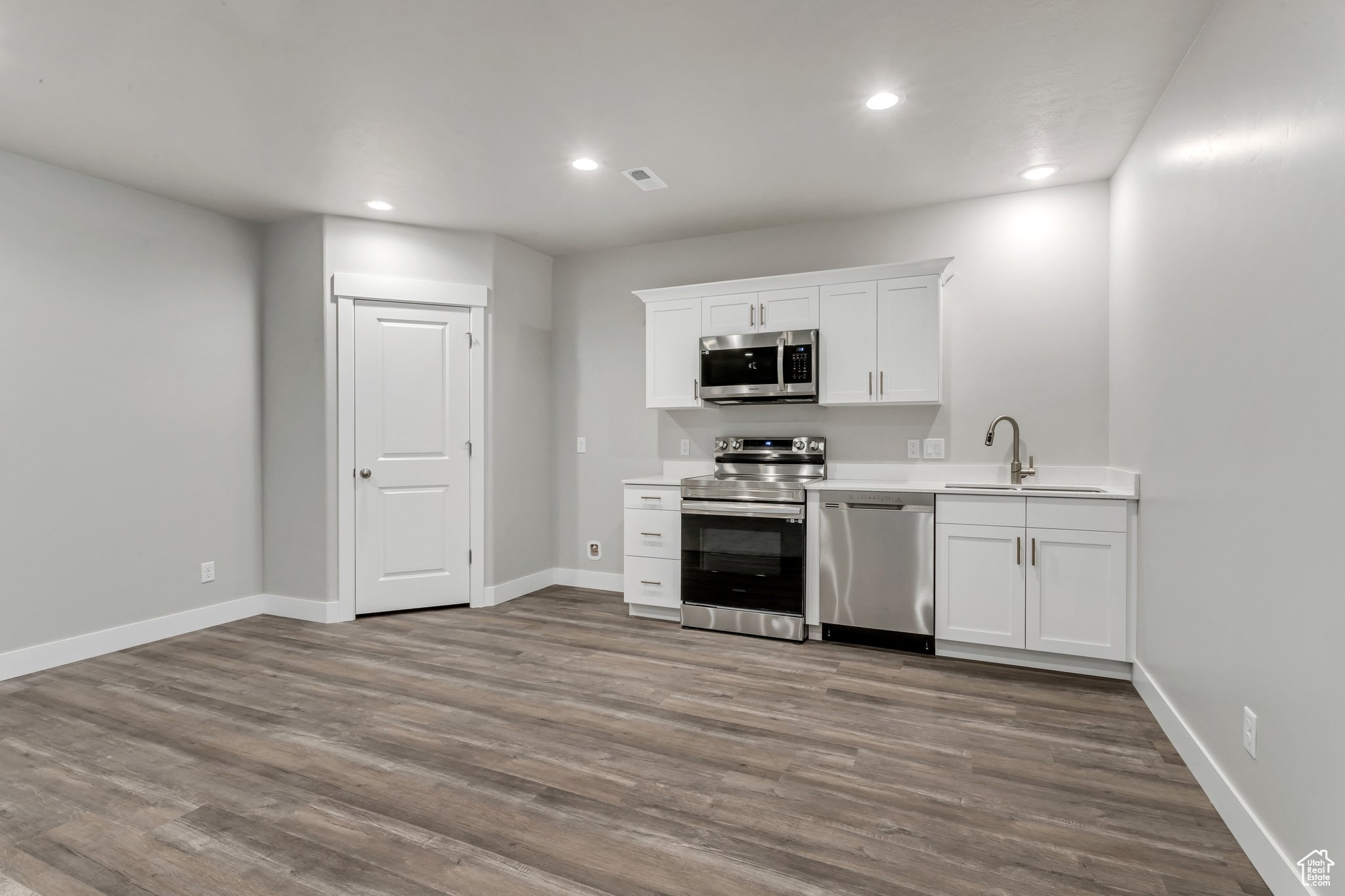 PACIFIC SPRINGS - Residential