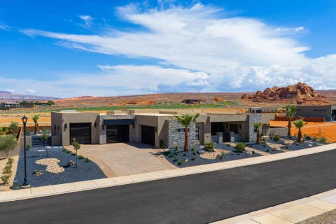Homes For Sale - 3267 Cottontail Way<br/> Hurricane, UT 84737