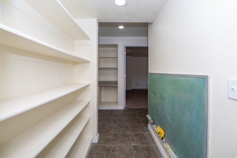 Tiny photo for 936 S DAVIS CREEK LN E, Farmington, UT 84025 (MLS # 2163796)