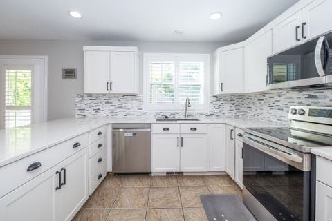 Tiny photo for 936 S DAVIS CREEK LN E, Farmington, UT 84025 (MLS # 2163796)