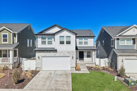 Photo of 6676 W IPSWITCH WAY #418, Herriman, UT 84096 (MLS # 2144520)
