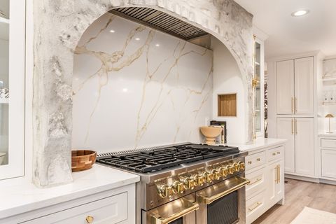 Tiny photo for 1475 E LAKEWOOD DR, Holladay, UT 84117 (MLS # 2147590)