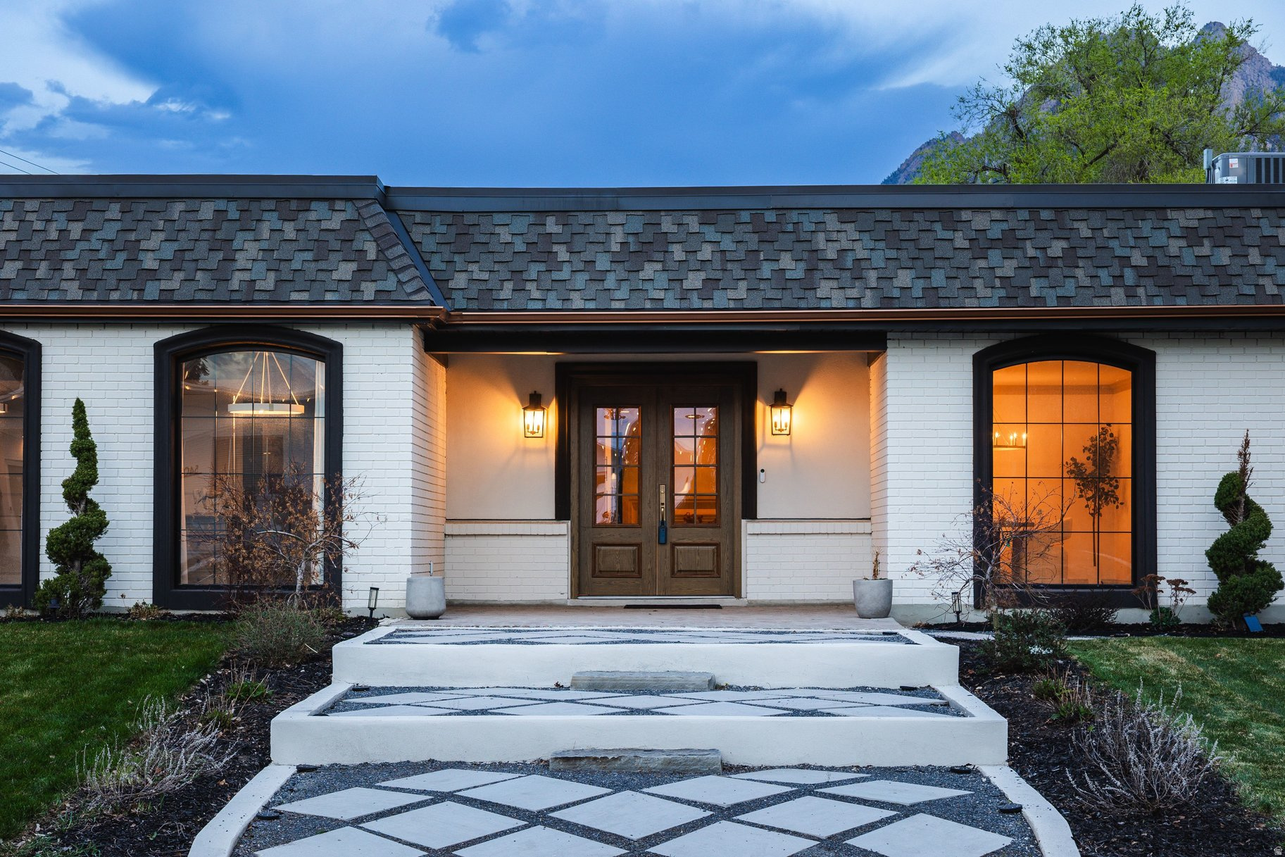 LAKEWOOD - Residential