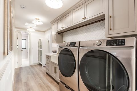 Tiny photo for 1475 E LAKEWOOD DR, Holladay, UT 84117 (MLS # 2147590)