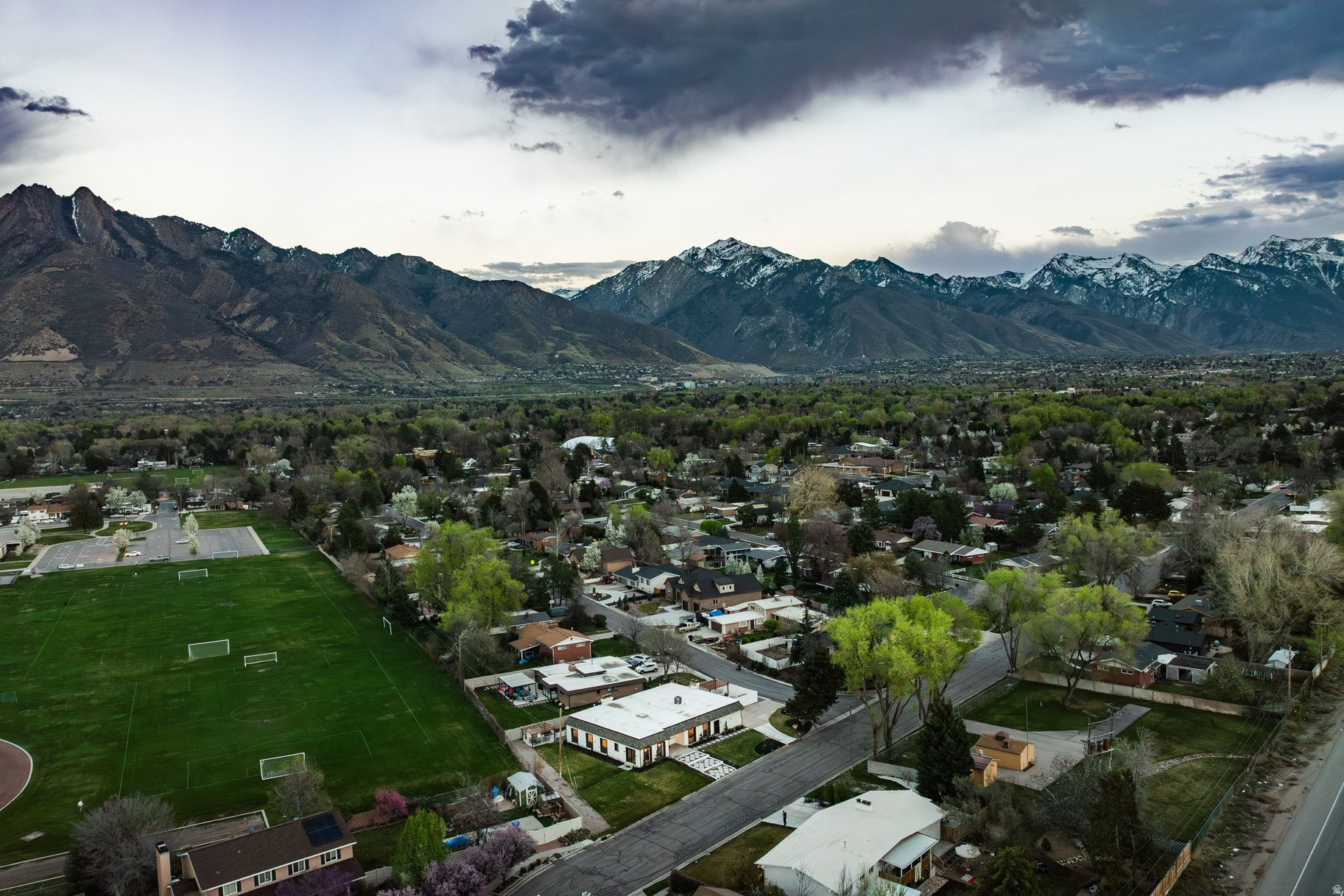 LAKEWOOD - Residential