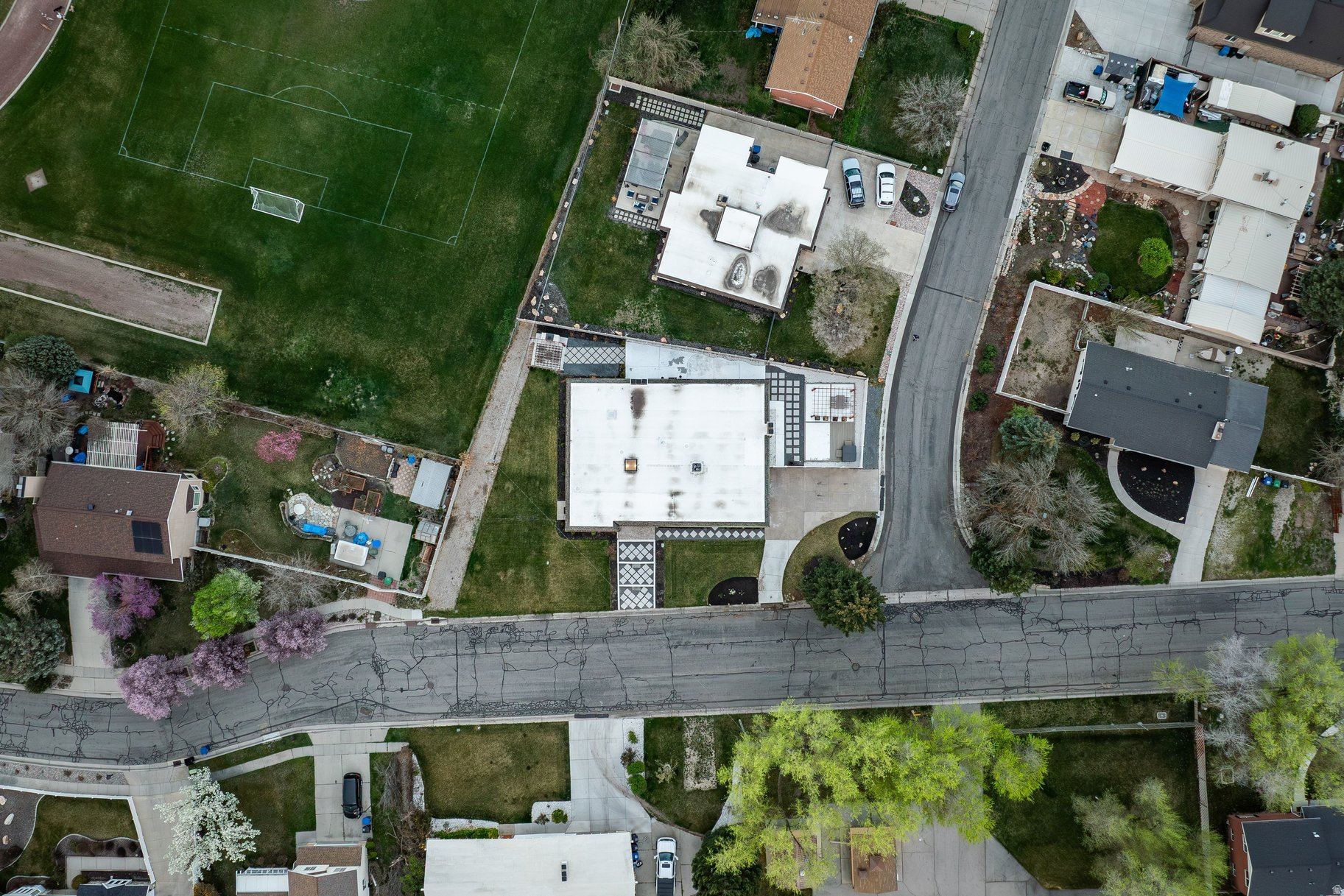 LAKEWOOD - Residential