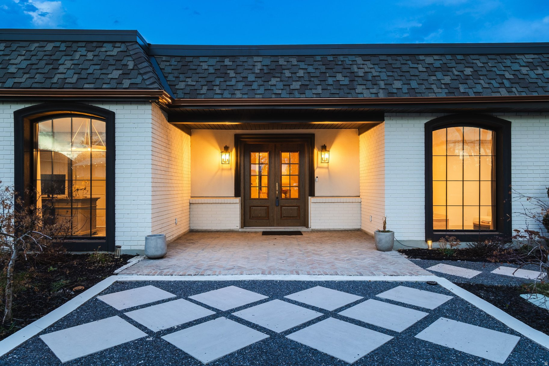 LAKEWOOD - Residential