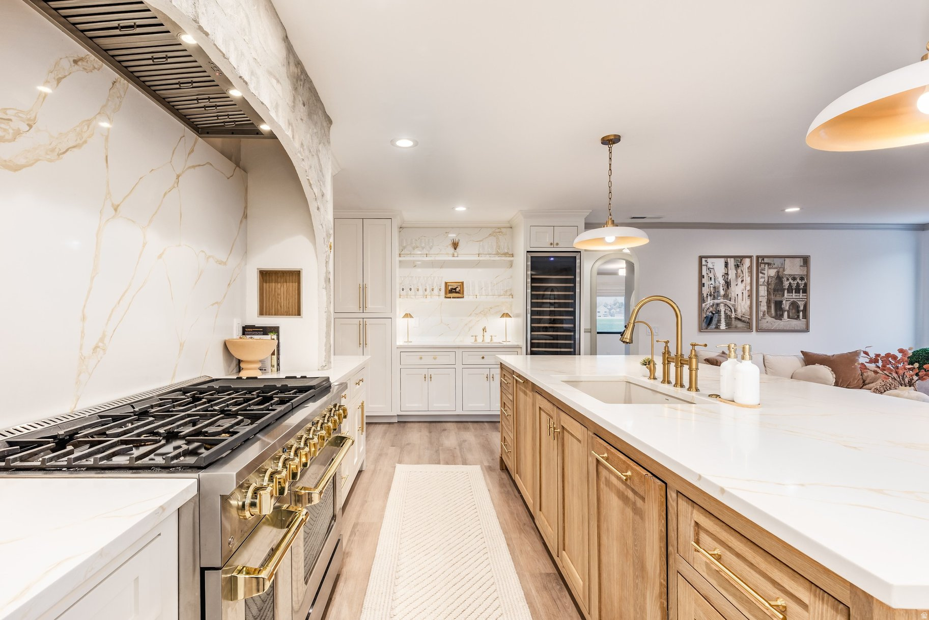 LAKEWOOD - Residential