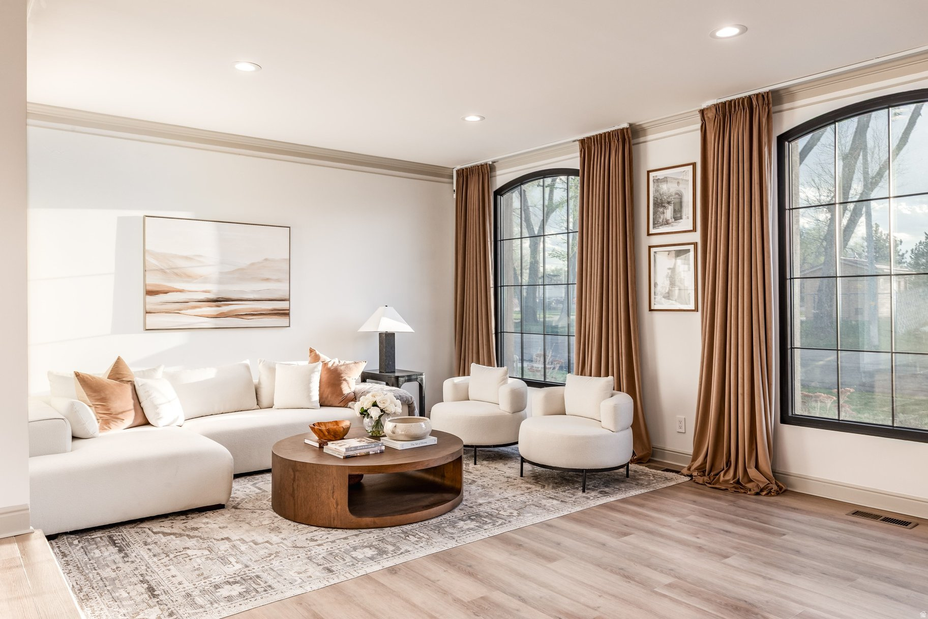 LAKEWOOD - Residential