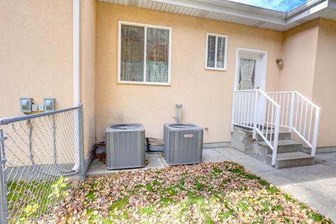 Tiny photo for 11047 S SURREY DR, Spanish Fork, UT 84660 (MLS # 2123156)