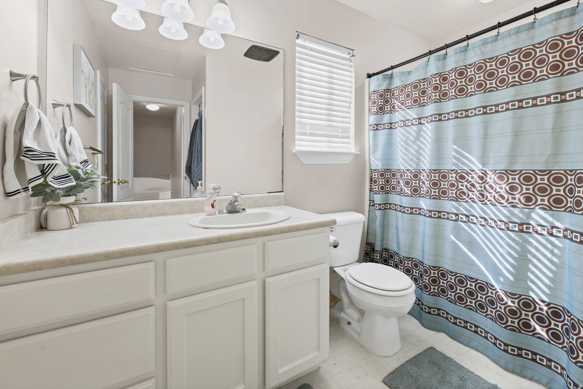 EASTLAND ESTATES - Residential